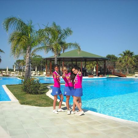 Bv Airone Resort มารีนา ดี ซีบารี ภายนอก รูปภาพ