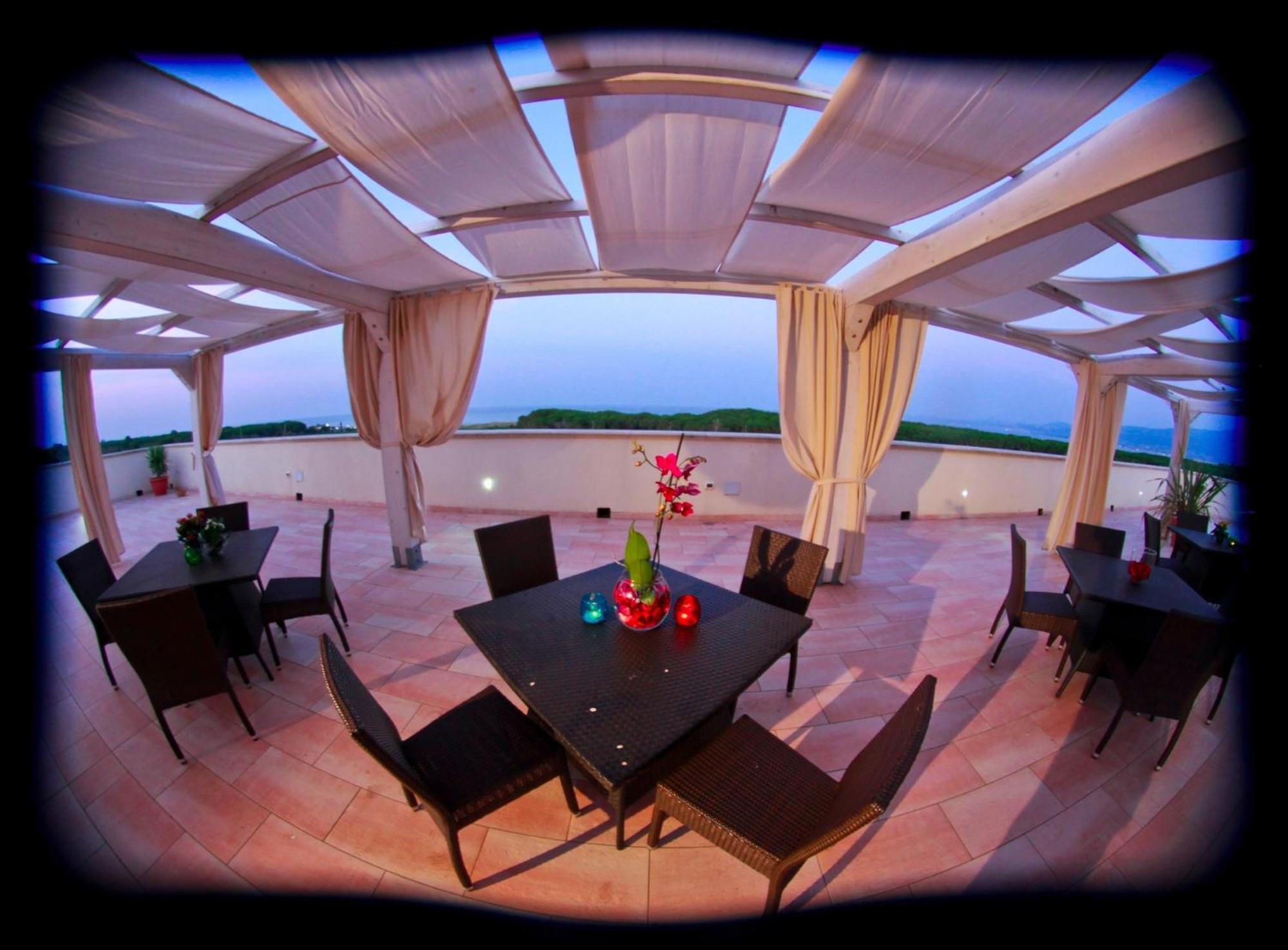 Bv Airone Resort มารีนา ดี ซีบารี ภายนอก รูปภาพ